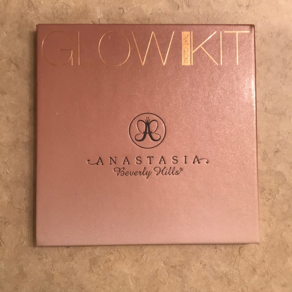 Anastasia Beverly Hills Glowkit “That Glow”